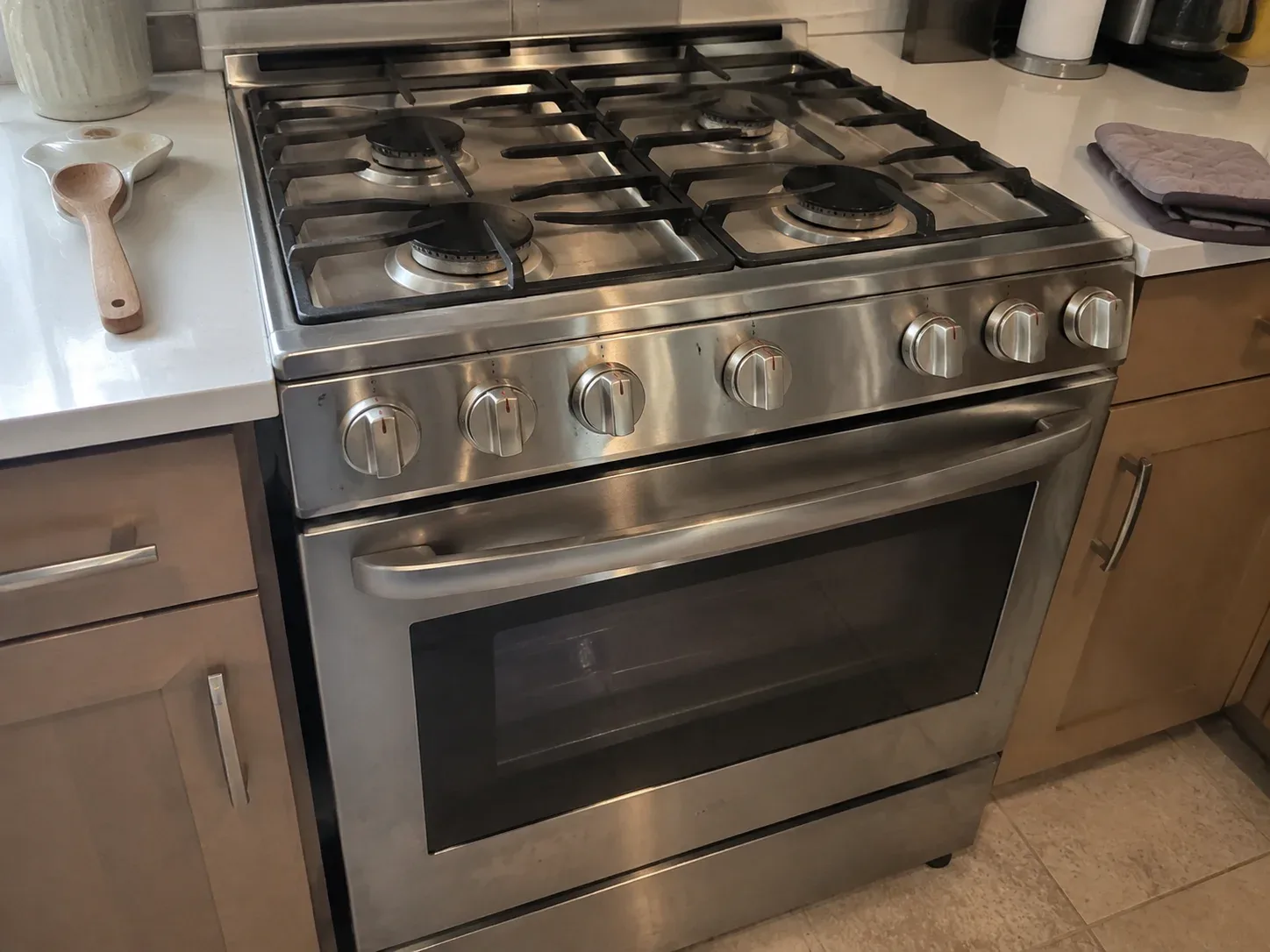 Stove and cooktop repair in Maple Ridge